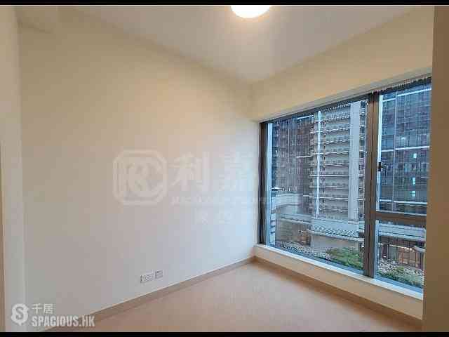 Cheung Sha Wan - Grand Victoria Phase 1 Grand Victoria I Tower 5 08