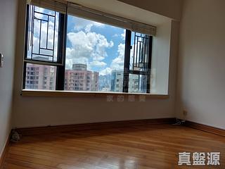 Fortress Hill - Le Sommet Block 1 02