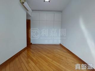 Fortress Hill - Le Sommet Block 1 03