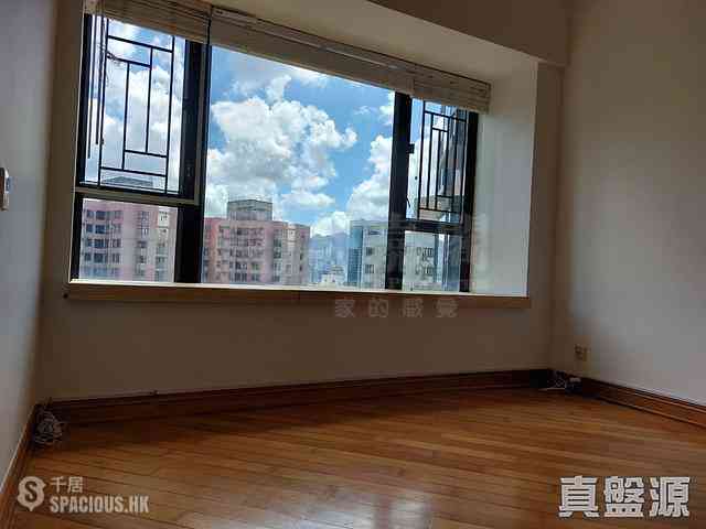 Fortress Hill - Le Sommet Block 1 12