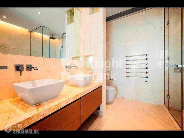 The Peak - 7-15 Mount Kellett Road 05