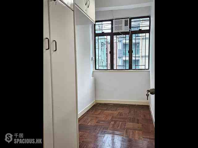 Kennedy Town - 1F-1J, Sands Street 06