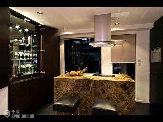 Sai Ying Pun - KAZA (Sai Ying Pun) 01