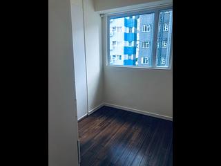 Mid Levels West - Chong Yuen 13