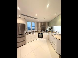 Tai Tam - Hong Kong Parkview Parkview Court Block 4 05