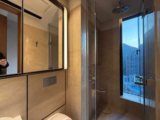 Mid Levels West - The Legacy Phase 2 Tower 1 05