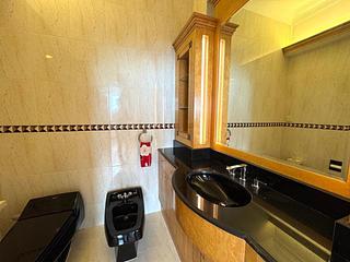 The Peak - La Hacienda Block A 13