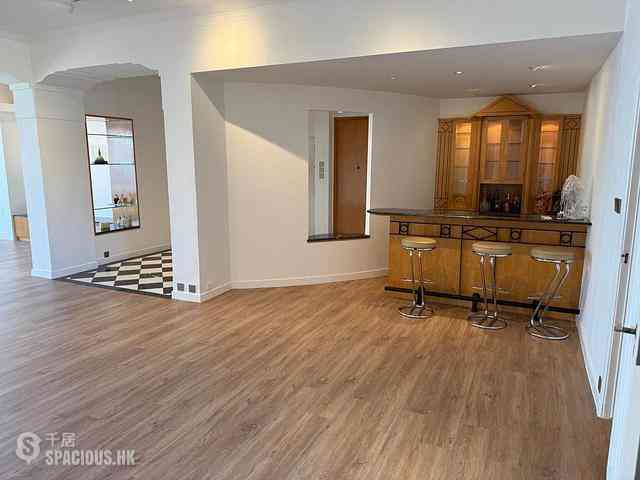 The Peak - La Hacienda Block A 05