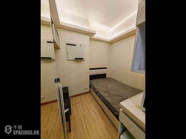 Causeway Bay - Kwong On Building 01