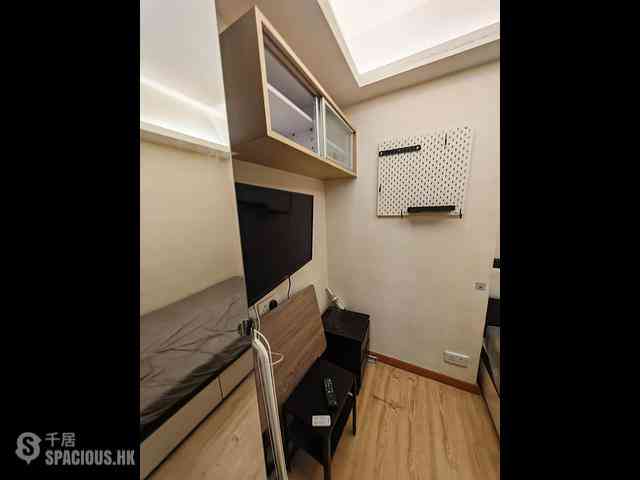 Causeway Bay - Kwong On Building 02