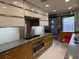 Tai Tam - Hong Kong Parkview Parkview Crescent Block 9 09