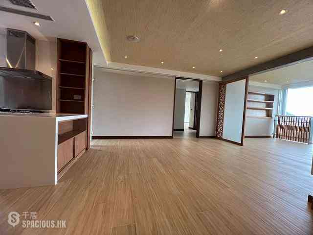 Chung Hom Kok - Hillgrove 04