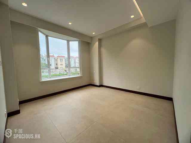 Chung Hom Kok - Hillgrove 09