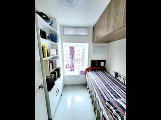 Tseung Kwan O - The Pinnacle Block 3 04