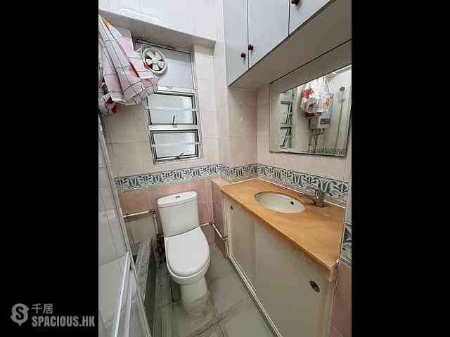 Shau Kei Wan - Galaxy Plaza 07