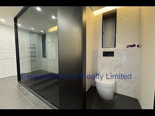 Happy Valley - Sanitarian Apartments 13