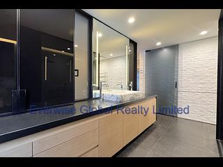 Happy Valley - Sanitarian Apartments 14