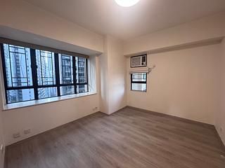 Mid Levels Central - Robinson Heights Block 2 09