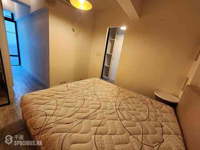 Central - 41-43, Gough Street 02