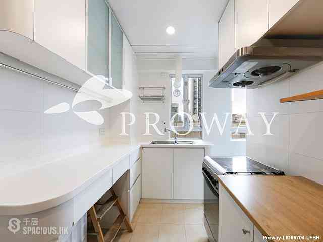 Mid Levels Central - Wing Hong Mansion 09