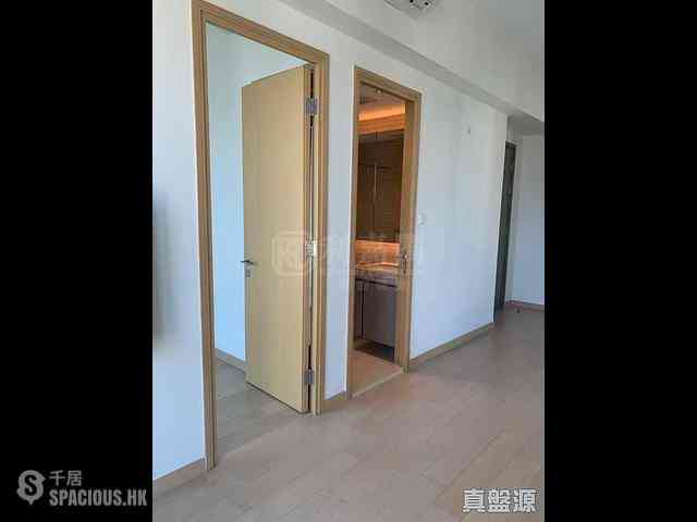 Tseung Kwan O - Twin Peaks Block 2 03