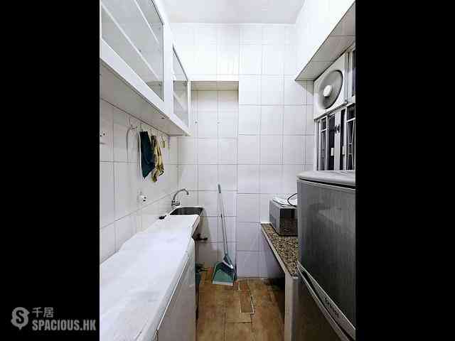 Wan Chai - Man Hing Mansion 03