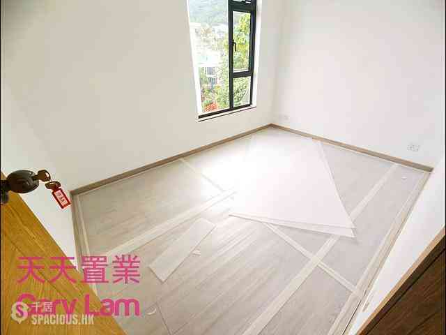 Clear Water Bay - Tai Hang Hau 17