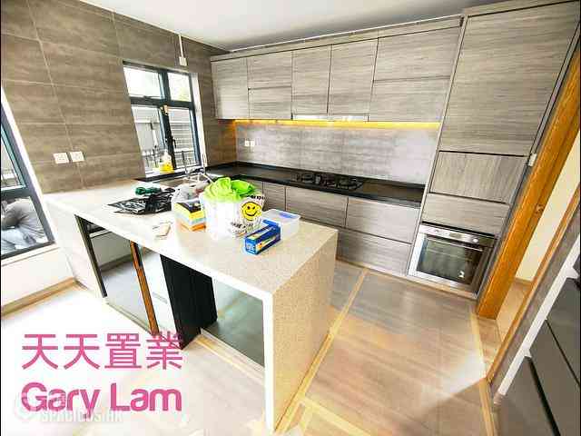 Clear Water Bay - Tai Hang Hau 34