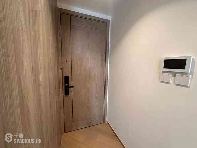 Lohas Park - Lohas Park Phase 11C Villa Garda II Tower 2A 07