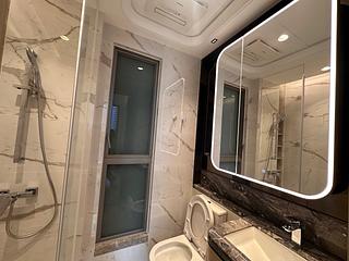 Lohas Park - Lohas Park Phase 11C Villa Garda II Tower 2A 09