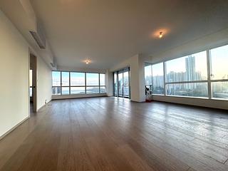 Wong Chuk Hang - Marinella Block 1 02
