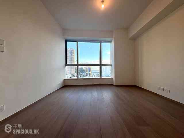 Wong Chuk Hang - Marinella Block 1 03