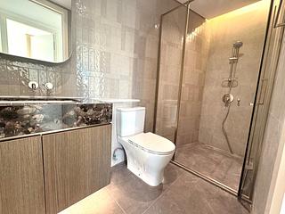 Wong Chuk Hang - Marinella Block 1 07
