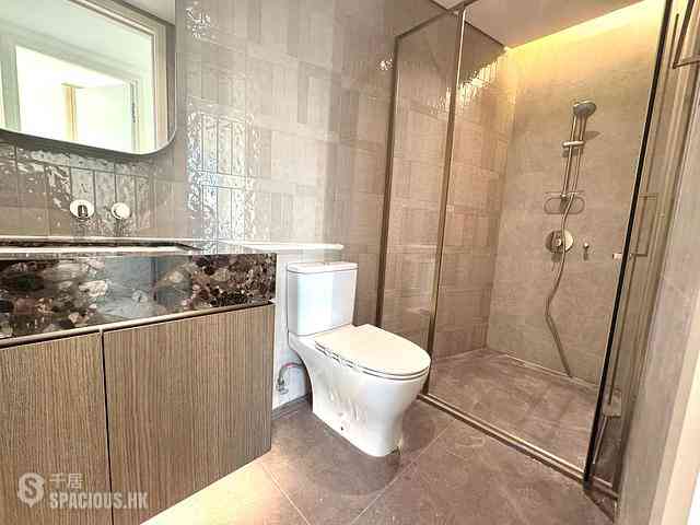Wong Chuk Hang - Marinella Block 1 07