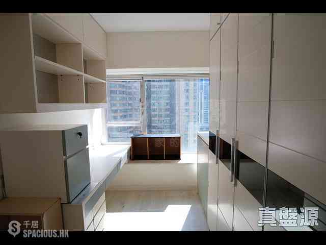 West Kowloon - The Waterfront Phase 2 Block 7 02