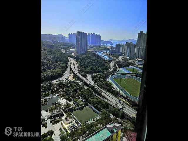Hang Hau - Nan Fung Plaza Block 5 01