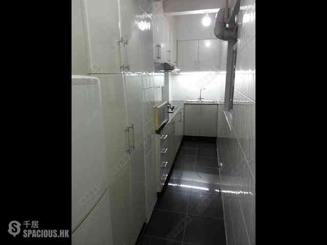 Causeway Bay - Bay View Mansion 07