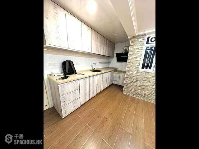 Kennedy Town - Sincere Western House 03