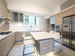 Stubbs Road - Jade House 11