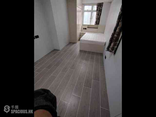 Causeway Bay - Kwong On Building 01