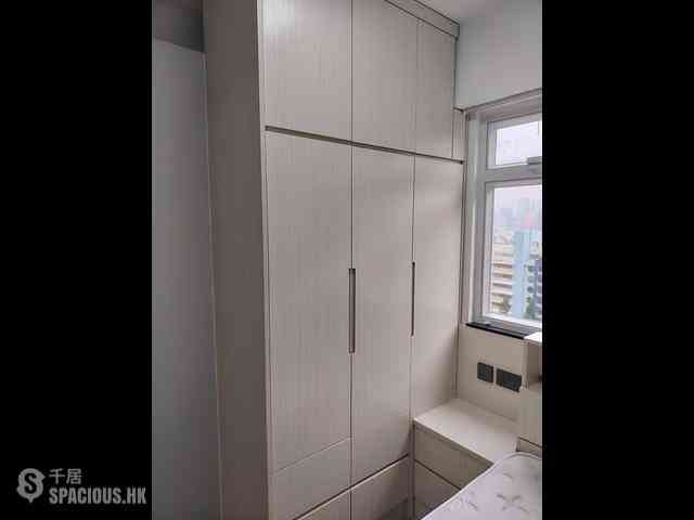 Causeway Bay - Kwong On Building 06