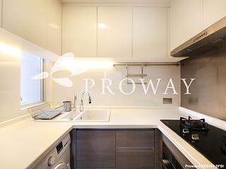 Mid Levels Central - Woodland Court 06