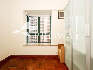 Mid Levels Central - Hillsborough Court 05