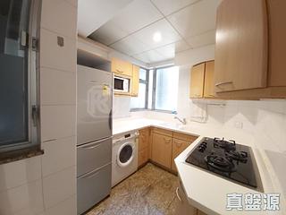 West Kowloon - The Waterfront Phase 1 Block 2 05
