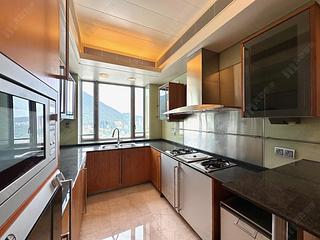 Repulse Bay - Grosvenor Place 08