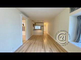 Discovery Bay - Discovery Bay Phase 5 Greenvale Village Greenburg Court (Block 2) 2 04