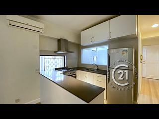 Discovery Bay - Discovery Bay Phase 5 Greenvale Village Greenburg Court (Block 2) 2 06