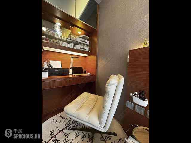 Tai Kok Tsui - One Silversea Tower 6 04
