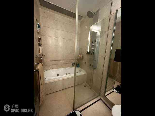 Tai Kok Tsui - One Silversea Tower 6 05