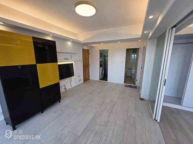 Causeway Bay - Bay View Mansion Block A 06